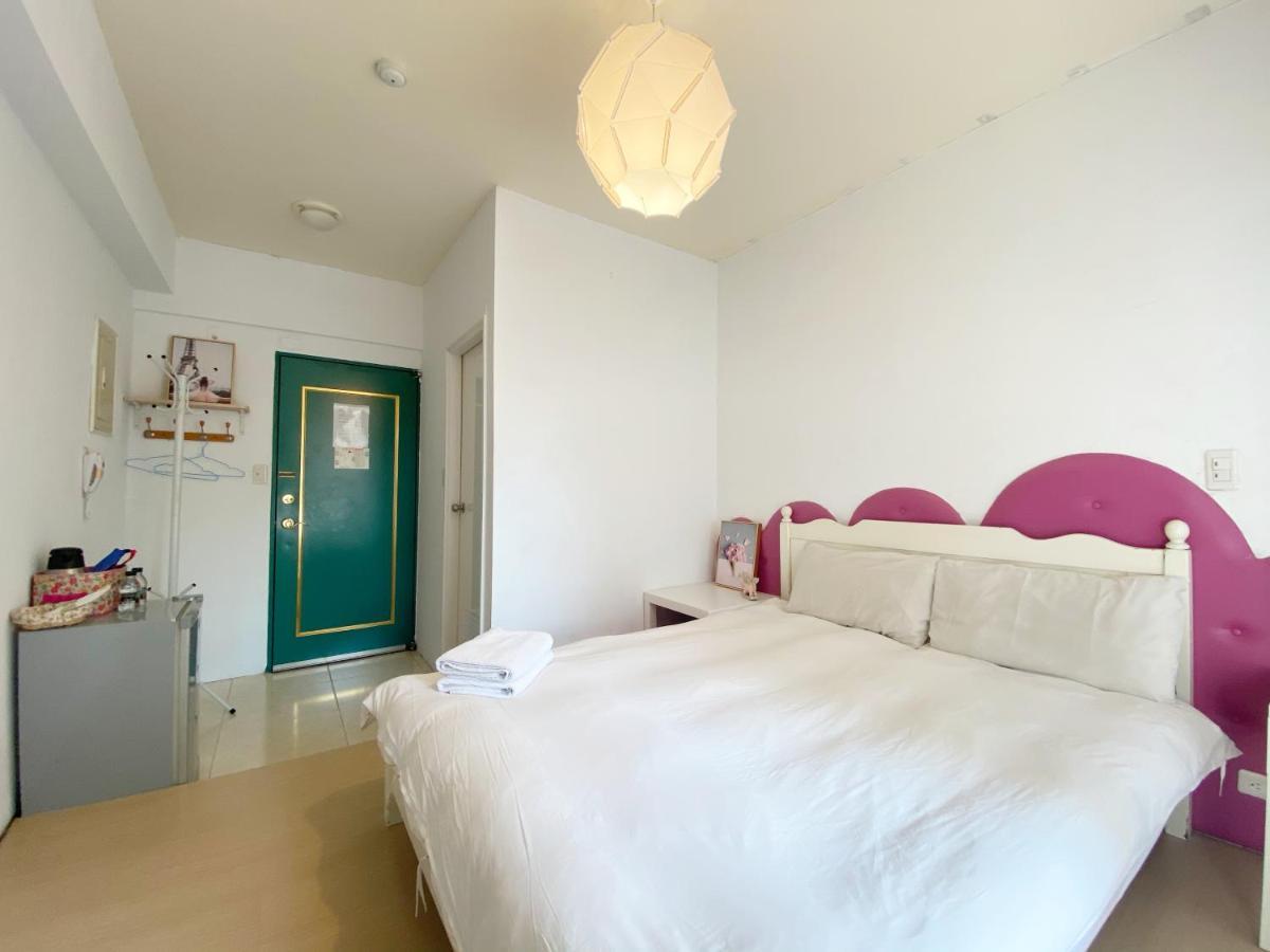 Fengjia 101 Apartment Taichung Bagian luar foto