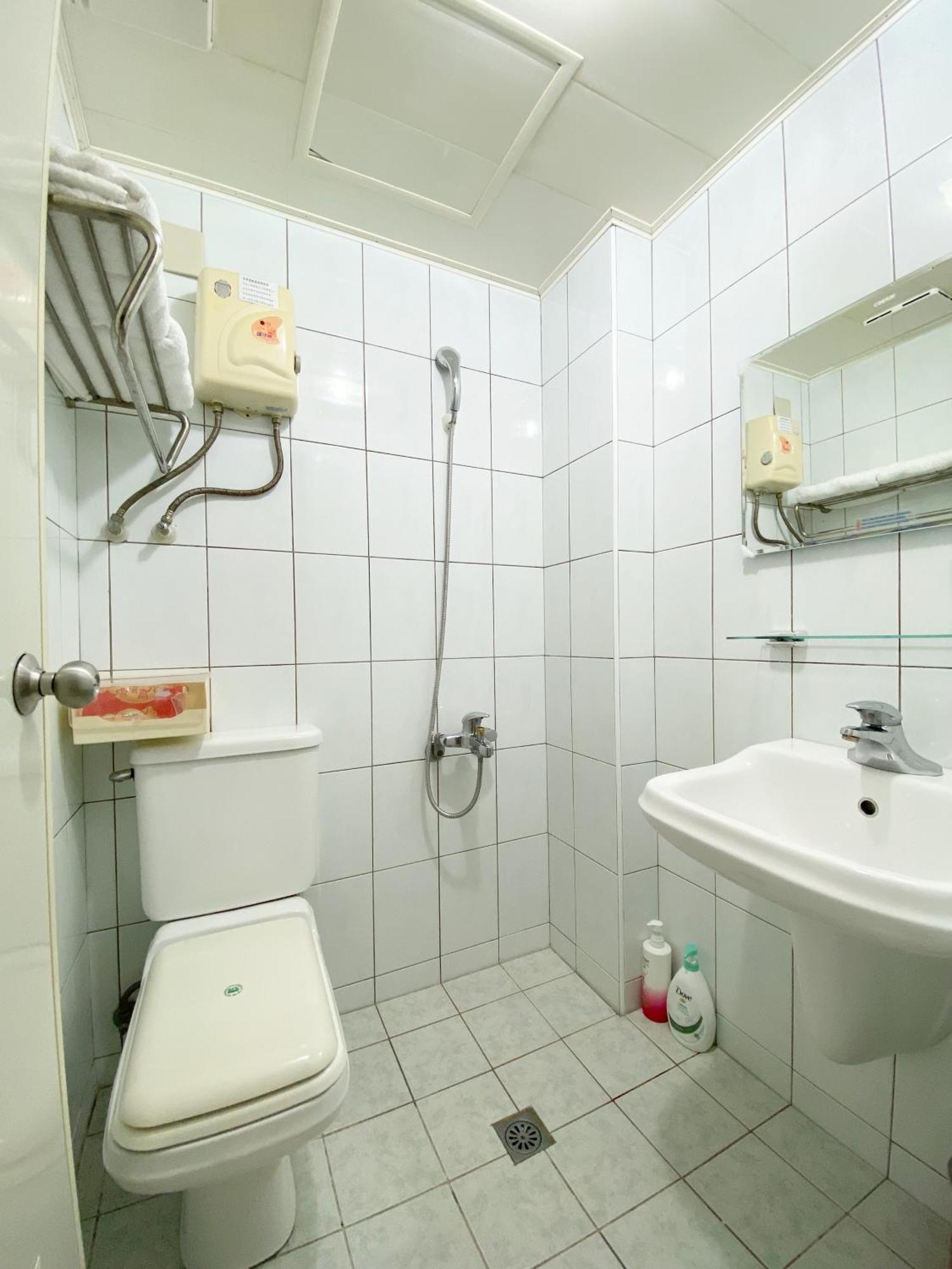 Fengjia 101 Apartment Taichung Bagian luar foto